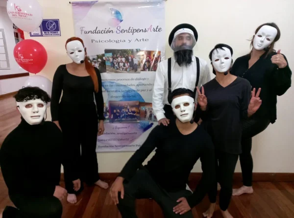 Sentipensarte con la comunidad usando máscaras Sinu